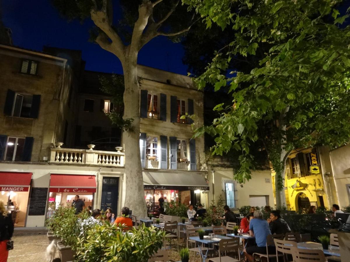Ferienwohnung Aux Demoiselles D'Avignon Exterior foto