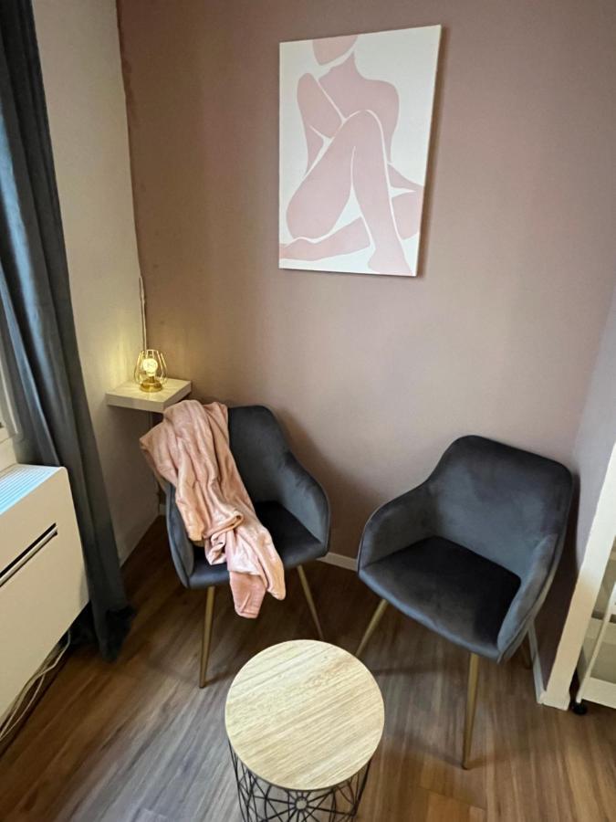 Ferienwohnung Aux Demoiselles D'Avignon Exterior foto