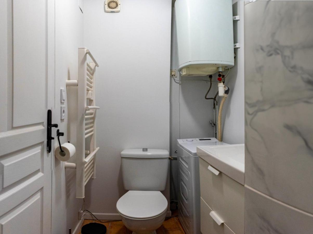 Ferienwohnung Aux Demoiselles D'Avignon Exterior foto
