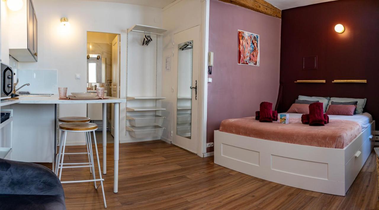 Ferienwohnung Aux Demoiselles D'Avignon Exterior foto