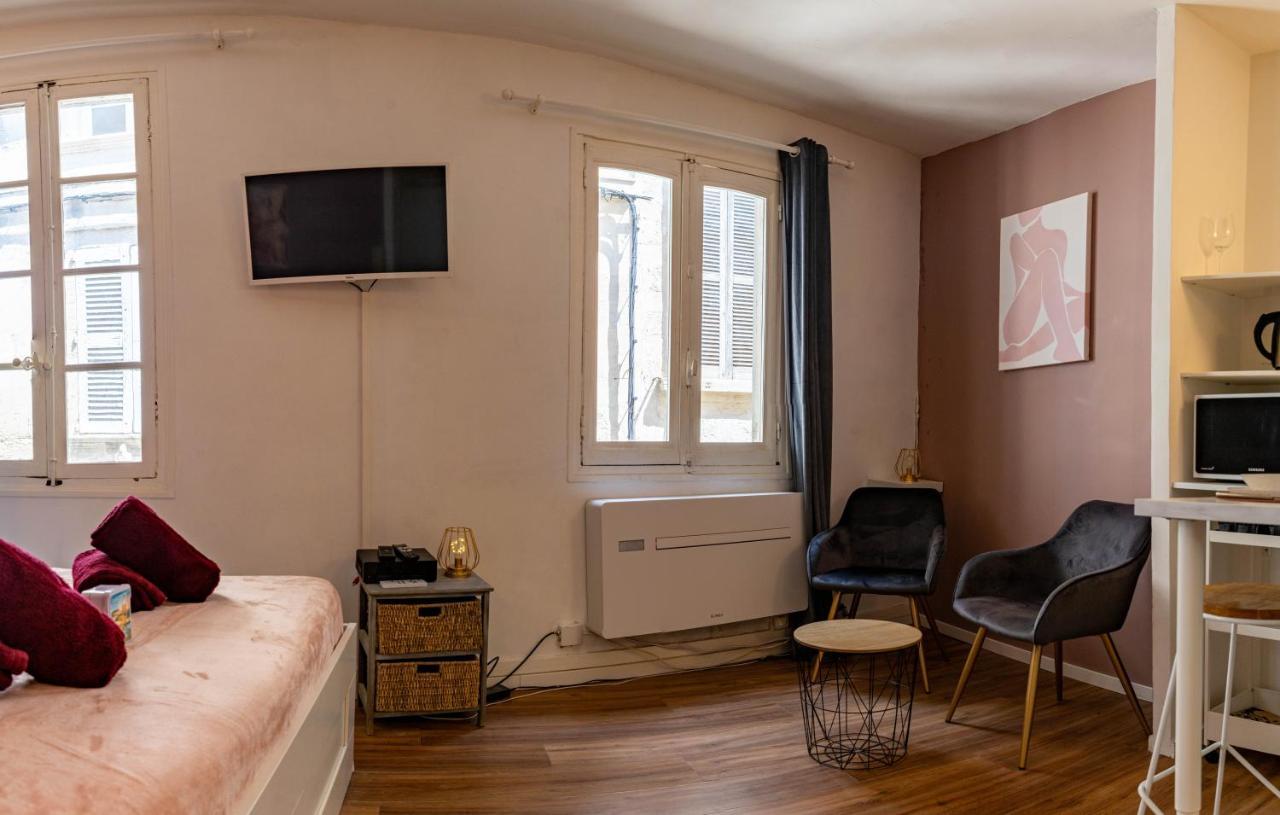 Ferienwohnung Aux Demoiselles D'Avignon Exterior foto